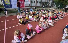 Sprintem do maratonu &ndash; przedszkolaki na stadionie! 16