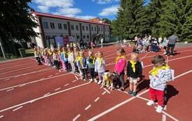 Sprintem do maratonu &ndash; przedszkolaki na stadionie! 50