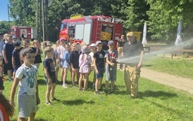 Bezpieczeństwo nad wodą &ndash; cenna lekcja od strażak&oacute;w 10