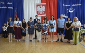Uroczyste pożegnanie absolwent&oacute;w klas 8a i 8b 63