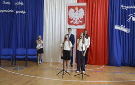 Uroczyste pożegnanie absolwent&oacute;w klas 8a i 8b 73