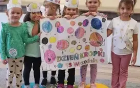 Międzynarodowy Dzień Kropki  11