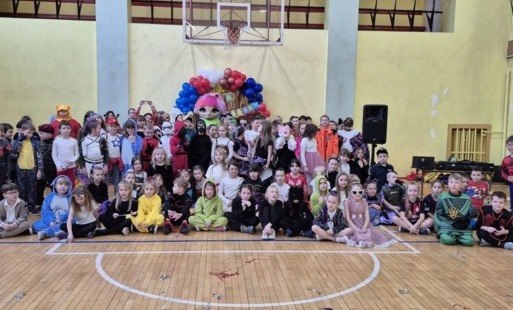 Bal karnawałowy klas I-III
