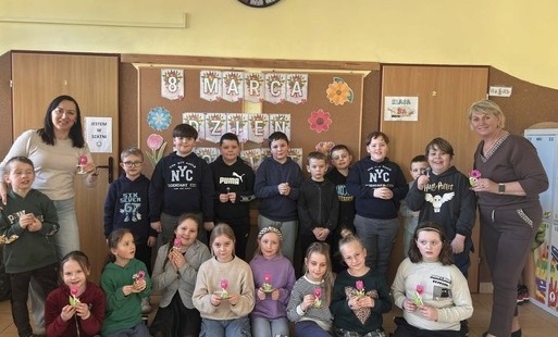 Dzień Kobiet w klasach I-III